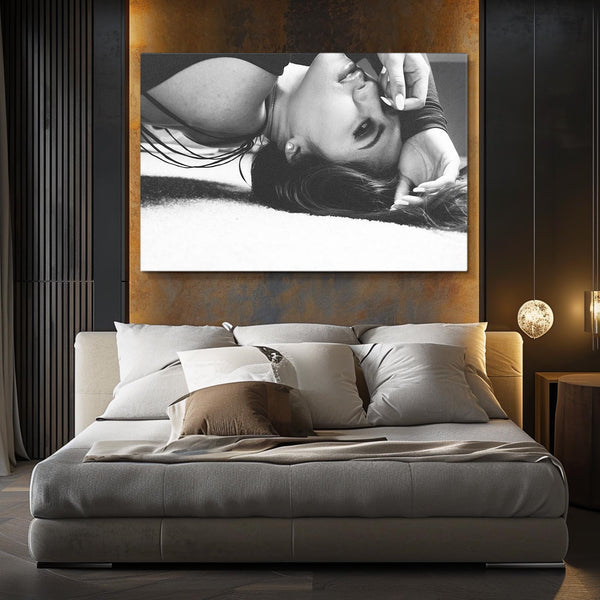 Beautiful Girl Erotic Art | MusaArtGallery™