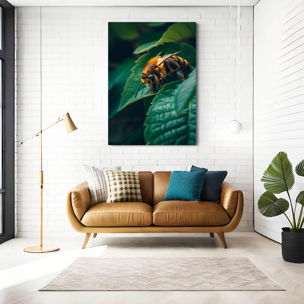 Emerald Leaf Bee Art | MusaArtGallery™